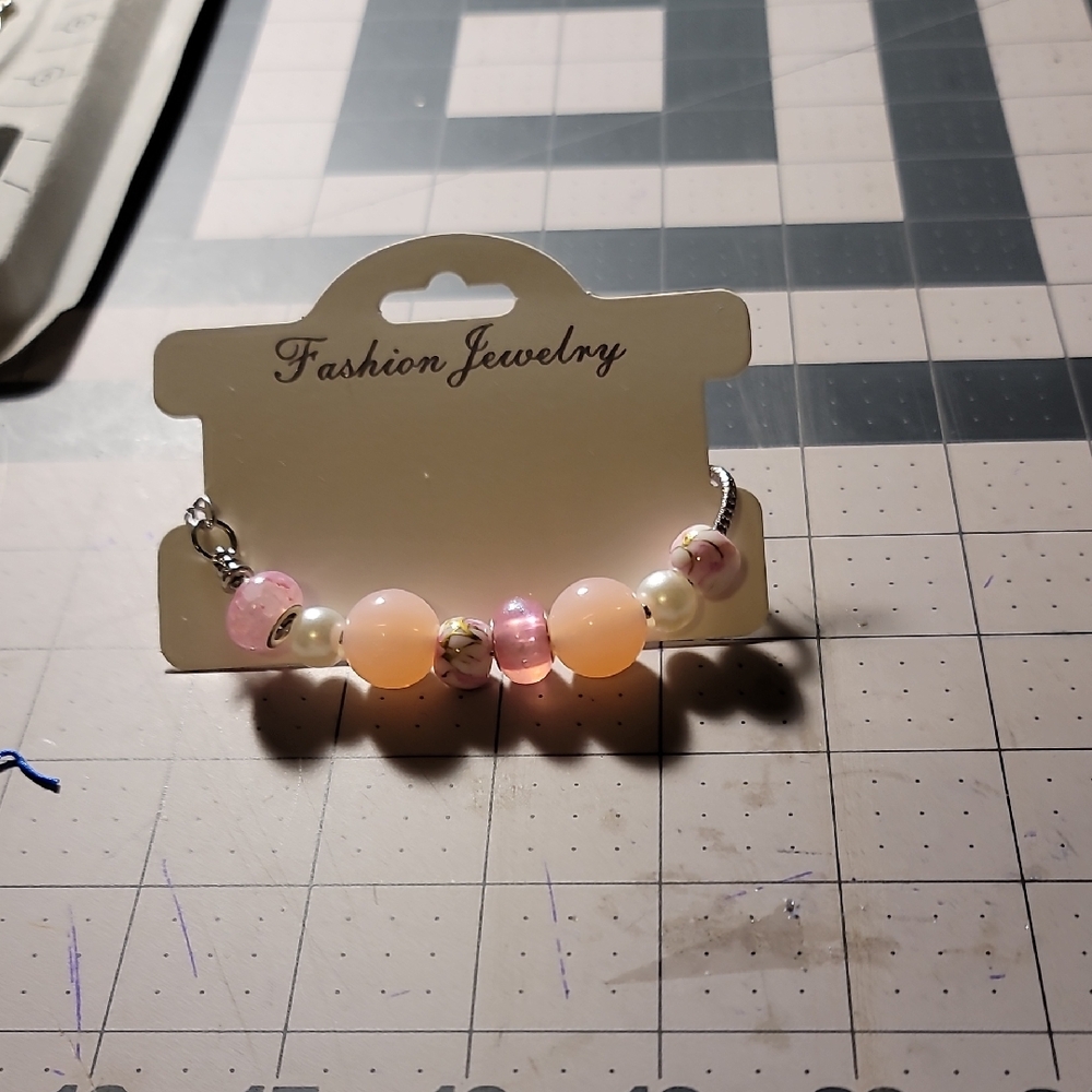 Chic Pink and Peach Beaded Bracelet